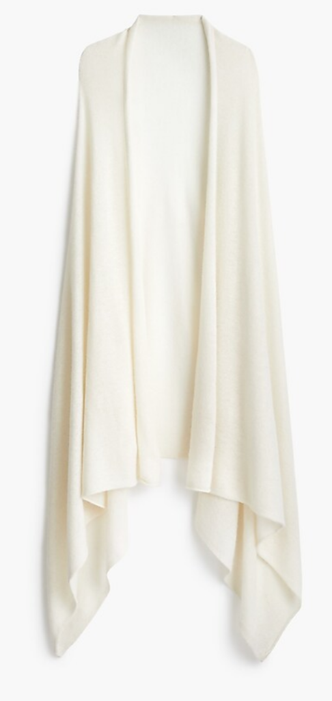 Oversized White Wrap perfect for Winter Travel. 