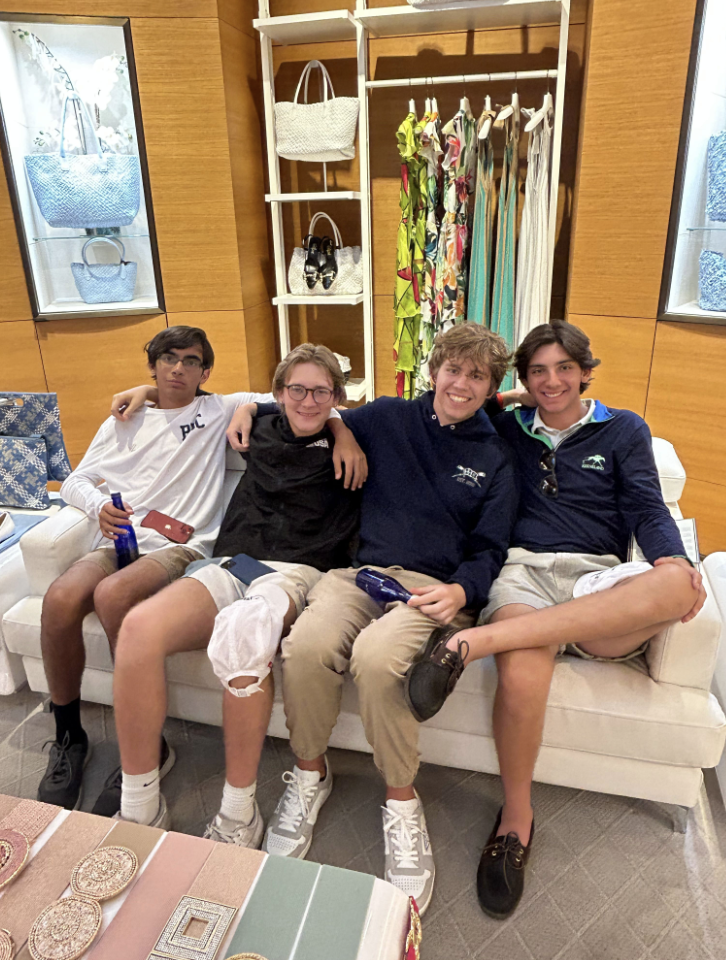 Anthony Rosco,Roman Jackson, Logan Hunt, Andres Gutierrez
Palm Beach Crew Team 