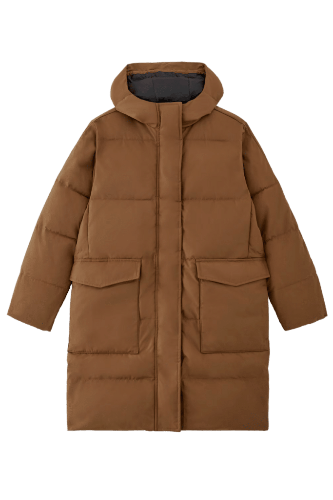 What to wear winter? Karen Klopps selection of puffer coats 
Everlane