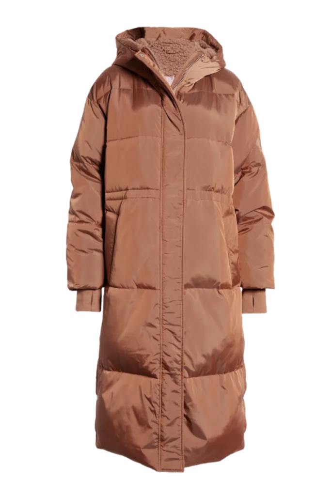 What to wear winter? Karen Klopps selection of puffer coats
Ugg
