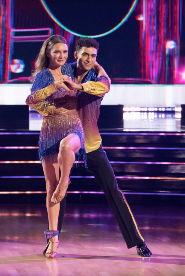 What2wearwhere Karen klopp Weekly Fave 5 Town & Country Anna Delvey Makes Her Dancing with the Stars Debut.